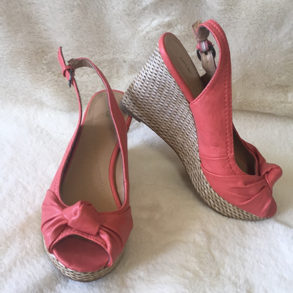 Apt. 9 Wedge sandals